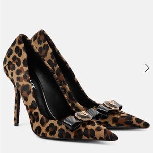 Versace La Medusa leopard-print calf hair pumps with black bow on pointed-toe